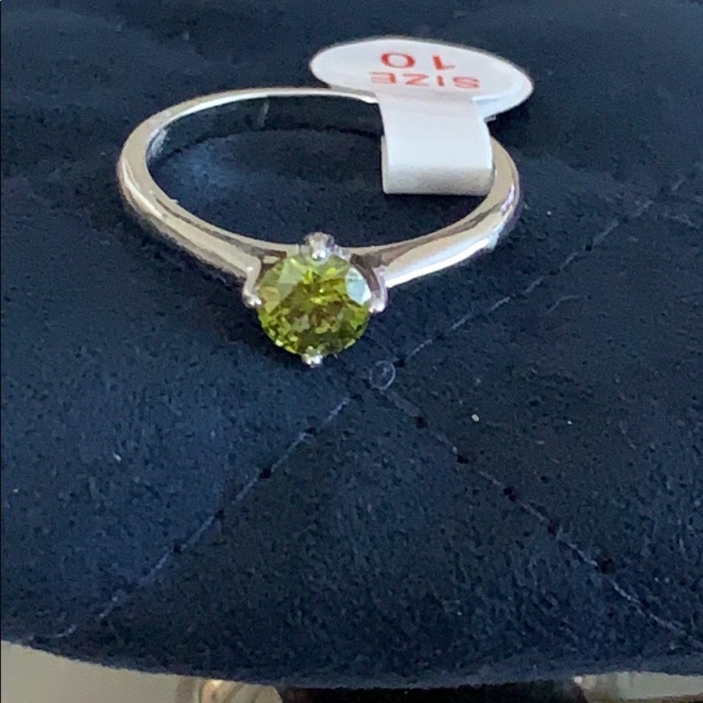 Beautiful ring ❤️💍 sz10